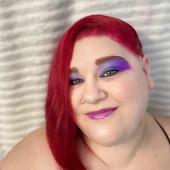 Meet your Posher, Amy e - Picture 1 of 1